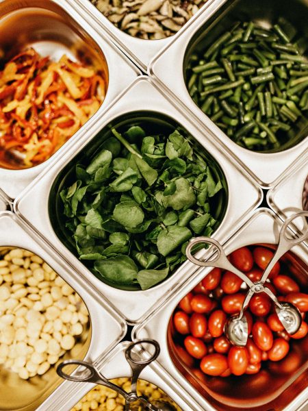 Image of a salad selection with tomatoes, green beans